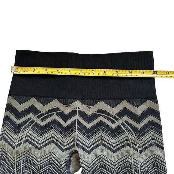 Lululemon Ebb to Street Pant - Picture 11 of 12